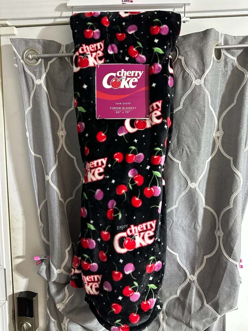 Cherry Coke Luxe Plush Throw Blanket 60" x 70"